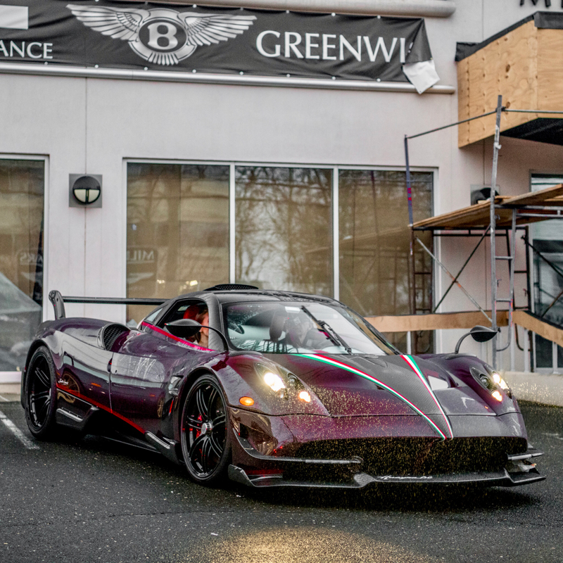 Illustration for article titled So I found 13 Huayra’s on my way home from work